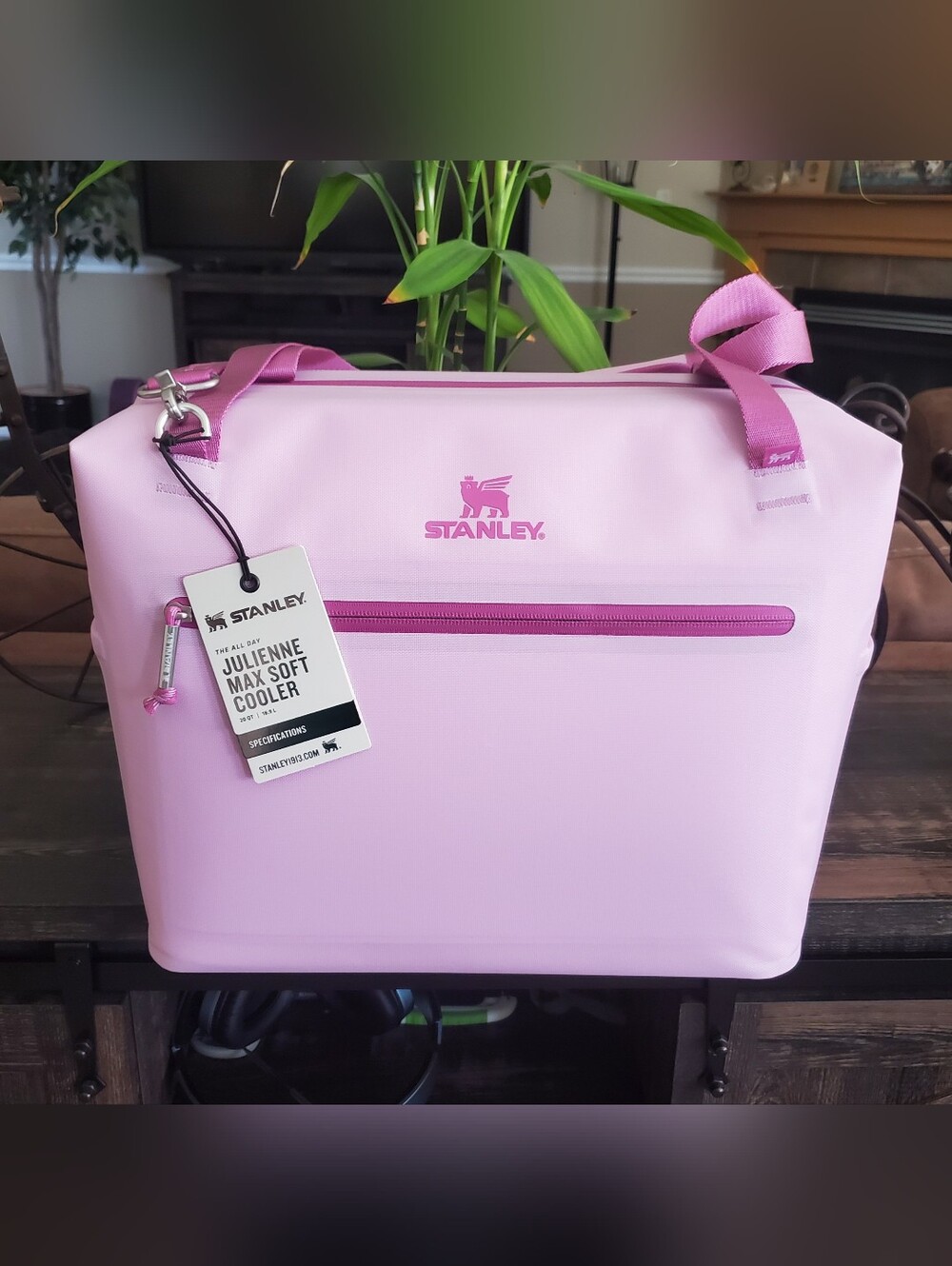 Stanley - The All Day Julienne Max Cooler - 30 Cans/20 Qts- Color: Soft Orchid